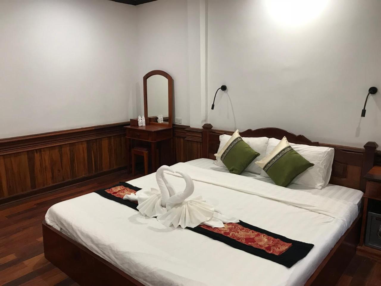 Luang Prabang Oudomlith Villa & Travel מראה חיצוני תמונה