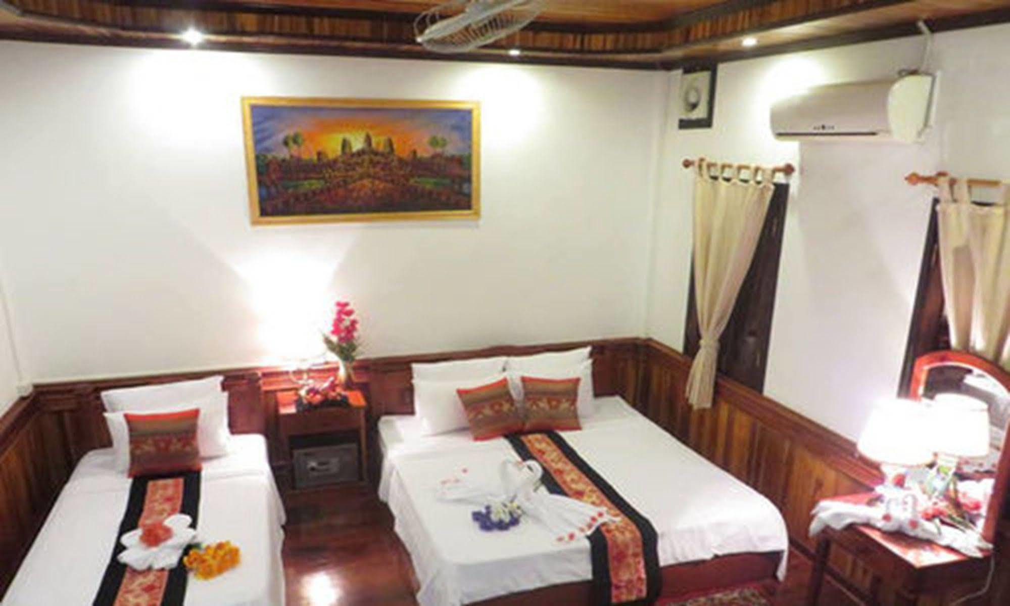 Luang Prabang Oudomlith Villa & Travel מראה חיצוני תמונה